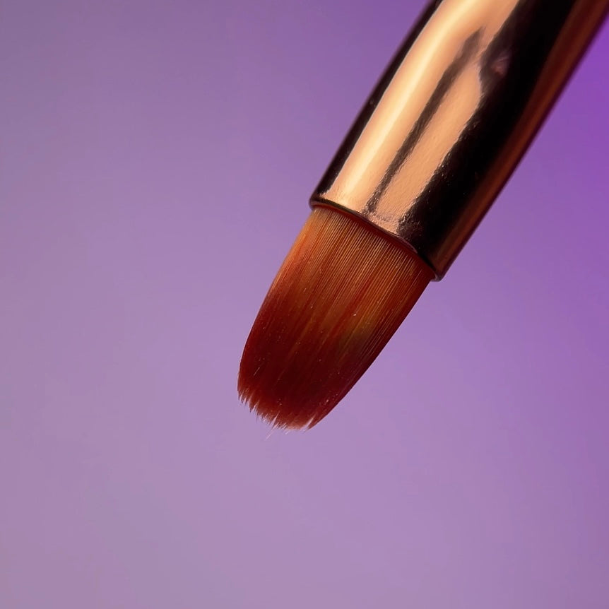 Fuzion - Oval #4 Short Gel Brush