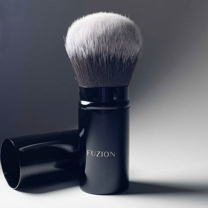 Fuzion Dust Brush with Lid